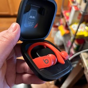 Powerbeats Pro by Dr. Dre